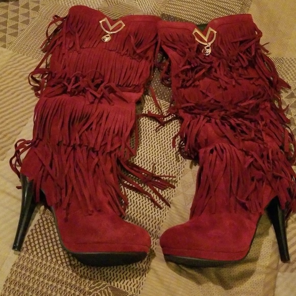 High Heeled Boots w/soft, thin fur lining - Picture 1 of 1